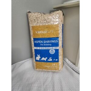 Vibrant Life Aspen Shavings Pet Bedding 24L 1500 cu in for Small Animals
